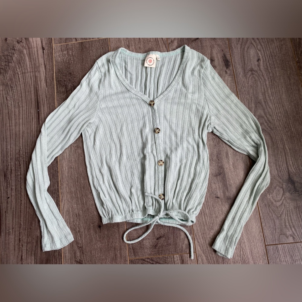 3/$15 Mint green cardigan like long sleeve knit shirt w/ scrunch hem and string